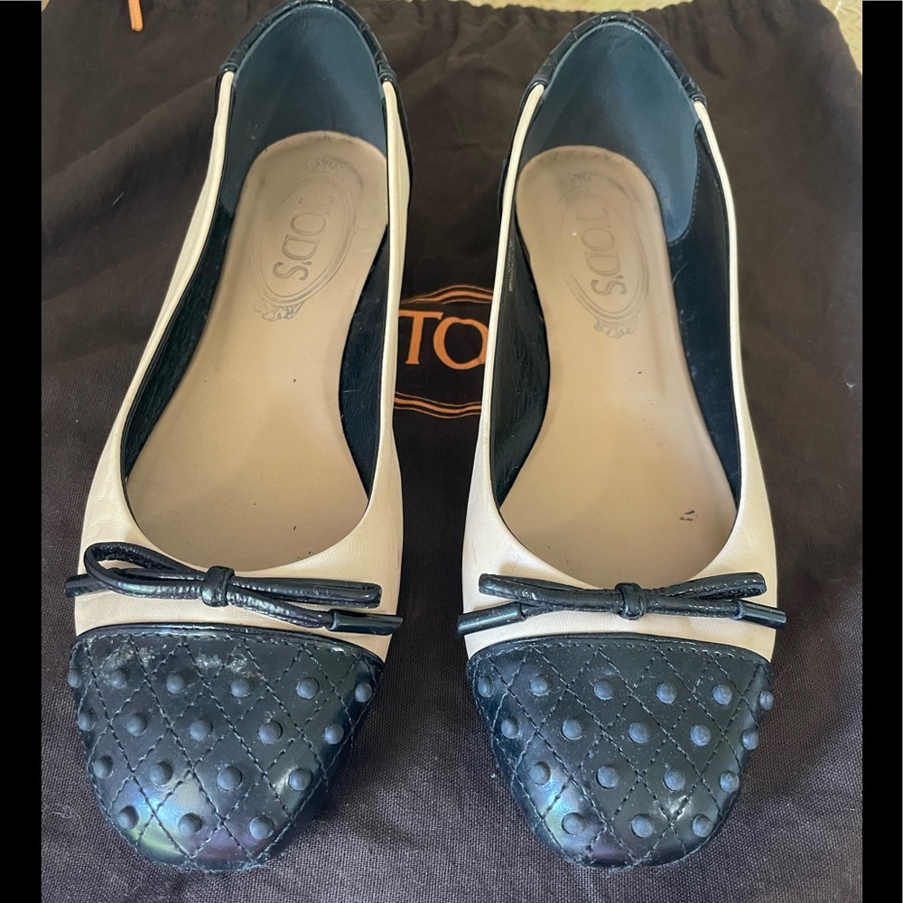 TOD’S Ballerinas with Gommino Heel